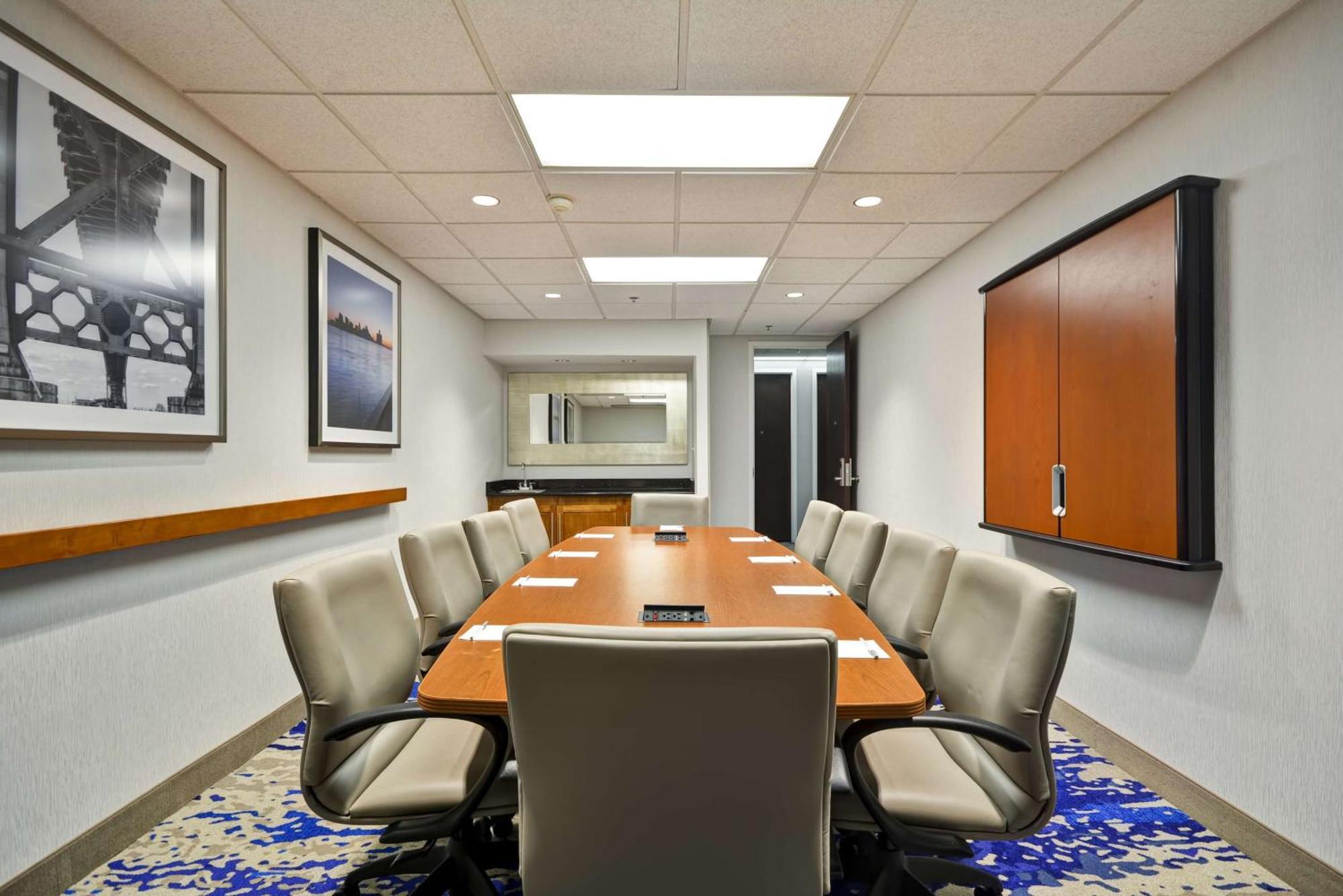 Hampton Inn Detroit Northville Екстериор снимка