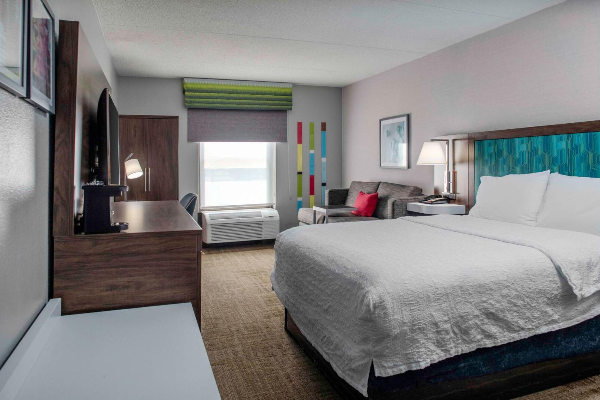 Hampton Inn Detroit Northville Екстериор снимка