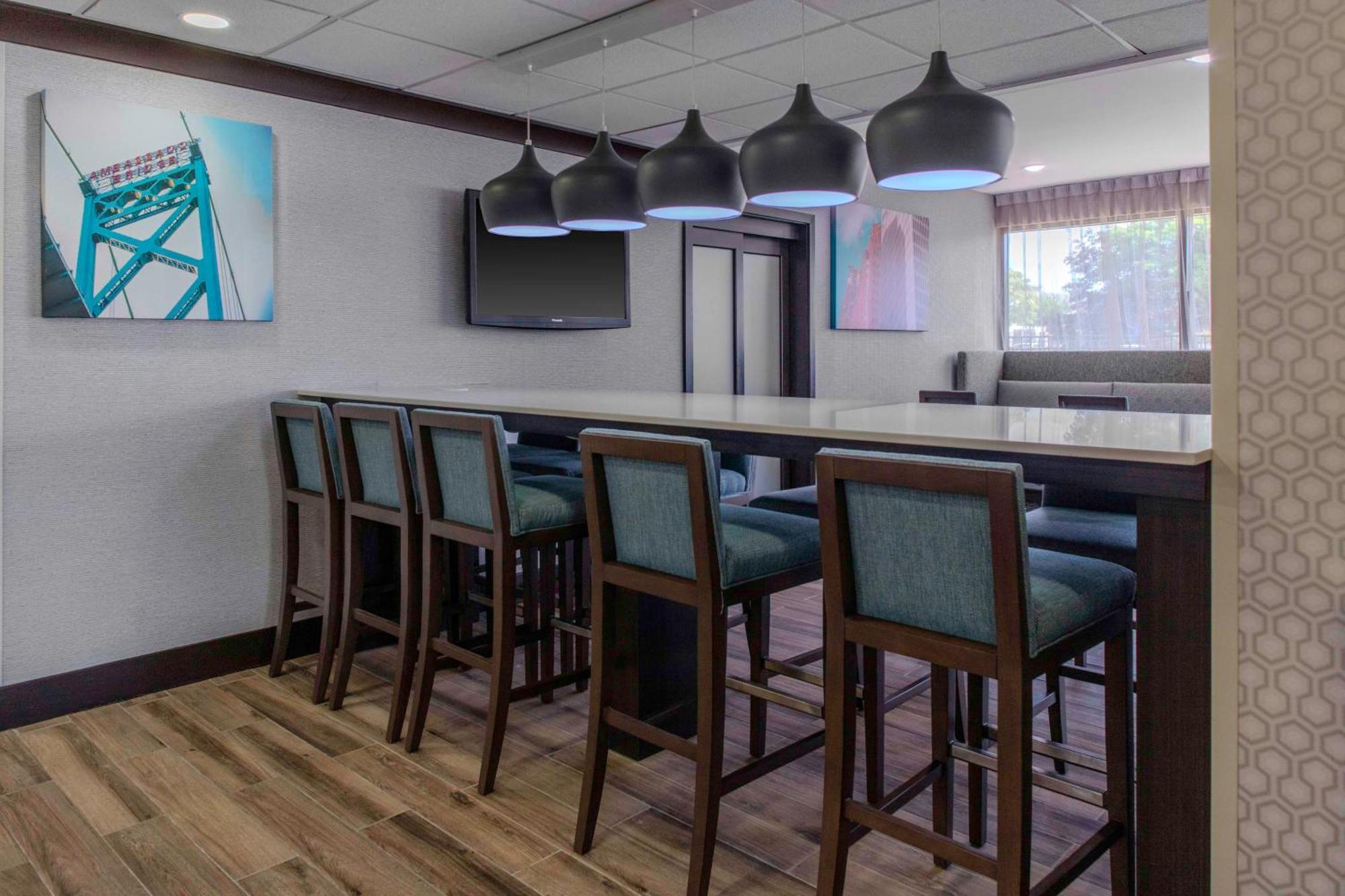 Hampton Inn Detroit Northville Екстериор снимка